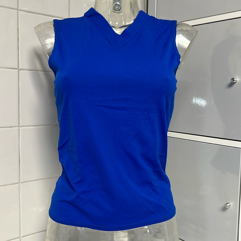 Pullover Sports Jersey. Lightweight Stretch Nylon NWOT Royal Blue